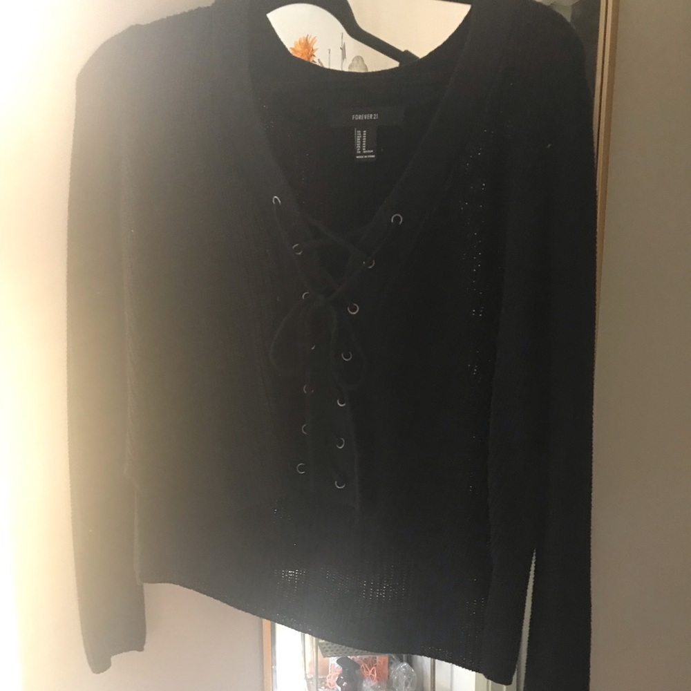 Forever 21 tie up sweater